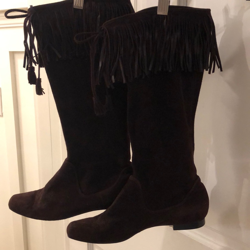 Suede boots